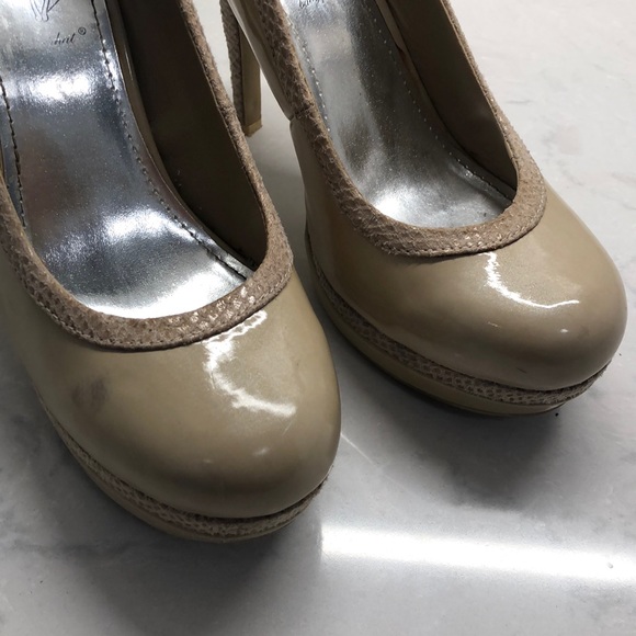 Baby Phat Pumps - Picture 2 of 5